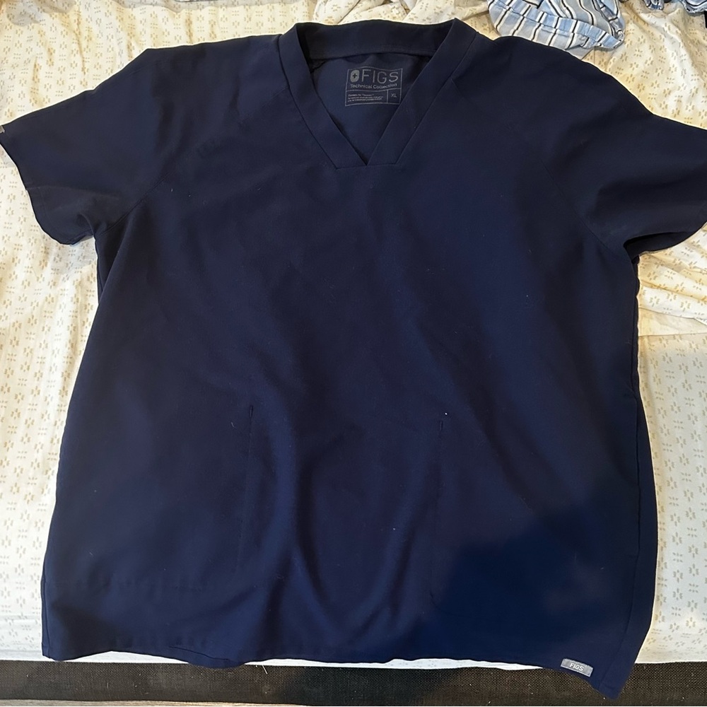 Figs Deep Blue V-Neck scrub top and scrub pants